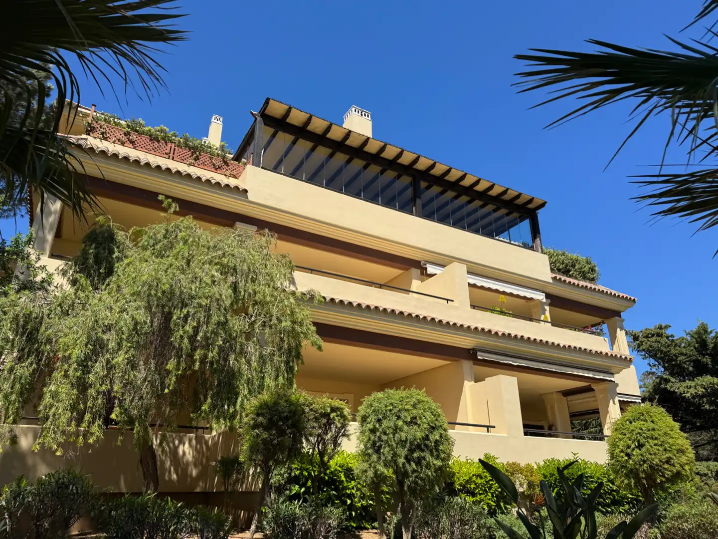Exterior view of Flat for sale in Sotogrande  with Air Conditioner, Heating and Private garden