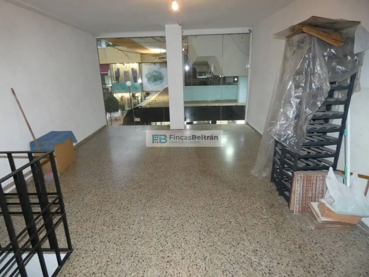 Locale commerciale in vendita a Calle ESCOLES CRISTIANES, imagen 5