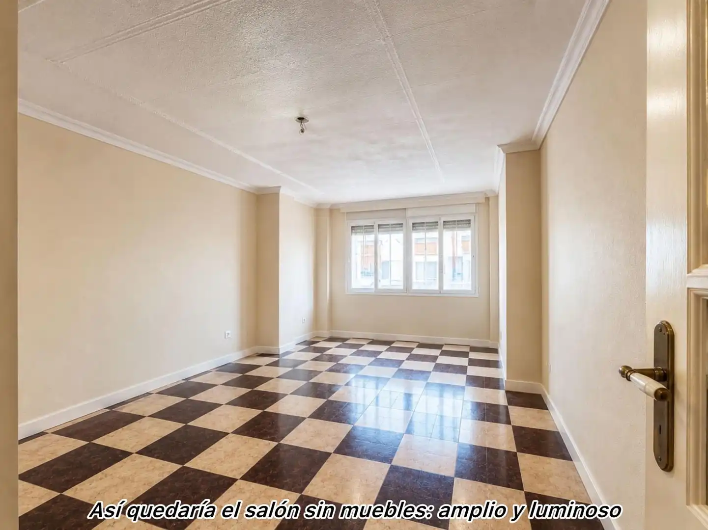 Flat for sale in Guardamar del Segura  with Balcony