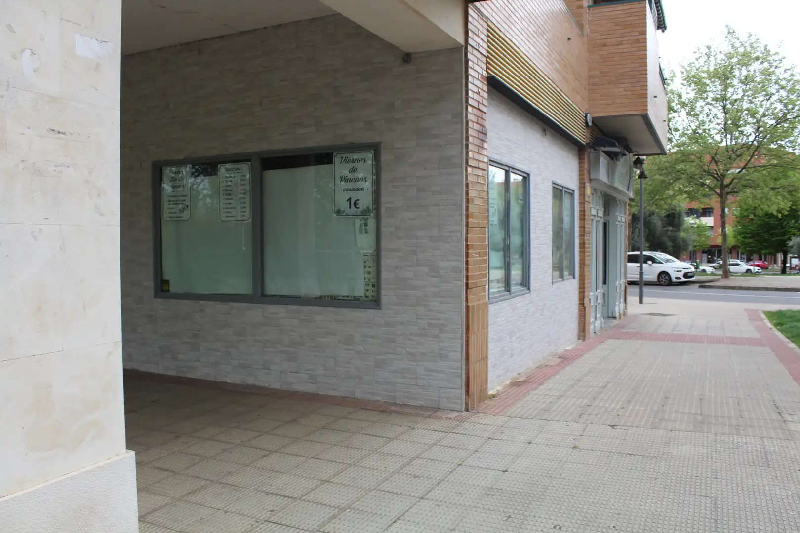 Local en venda en  Logroño amb Aire condicionat i Moblat