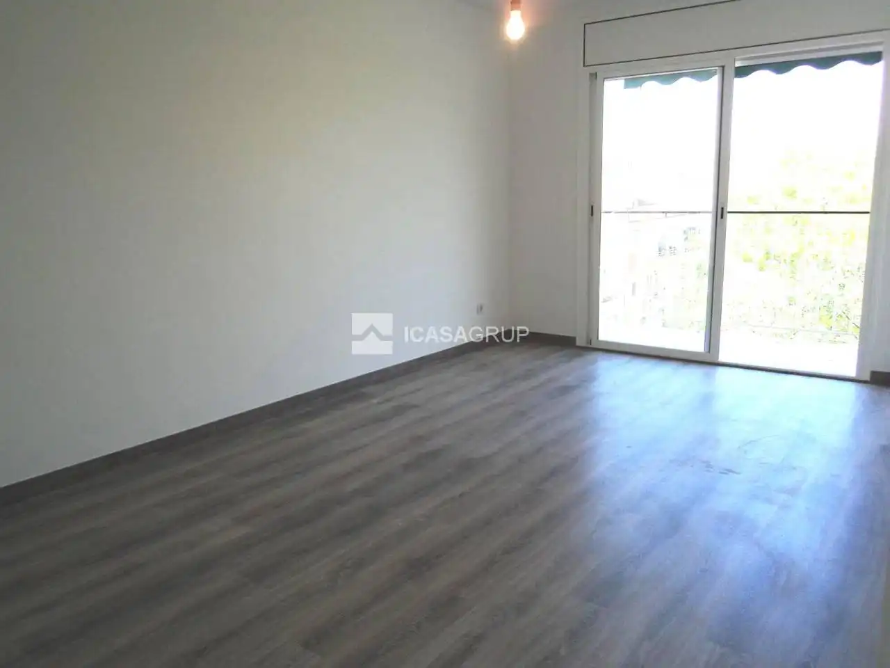 Bedroom of Flat for sale in Rubí  with Air Conditioner, Heating and Balcony