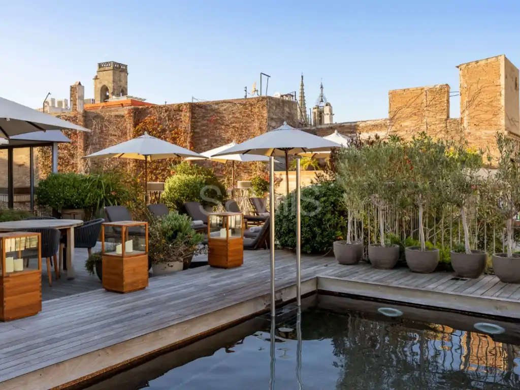Terrassa de Apartament de lloguer en Barcelona amb Piscina i Moblat