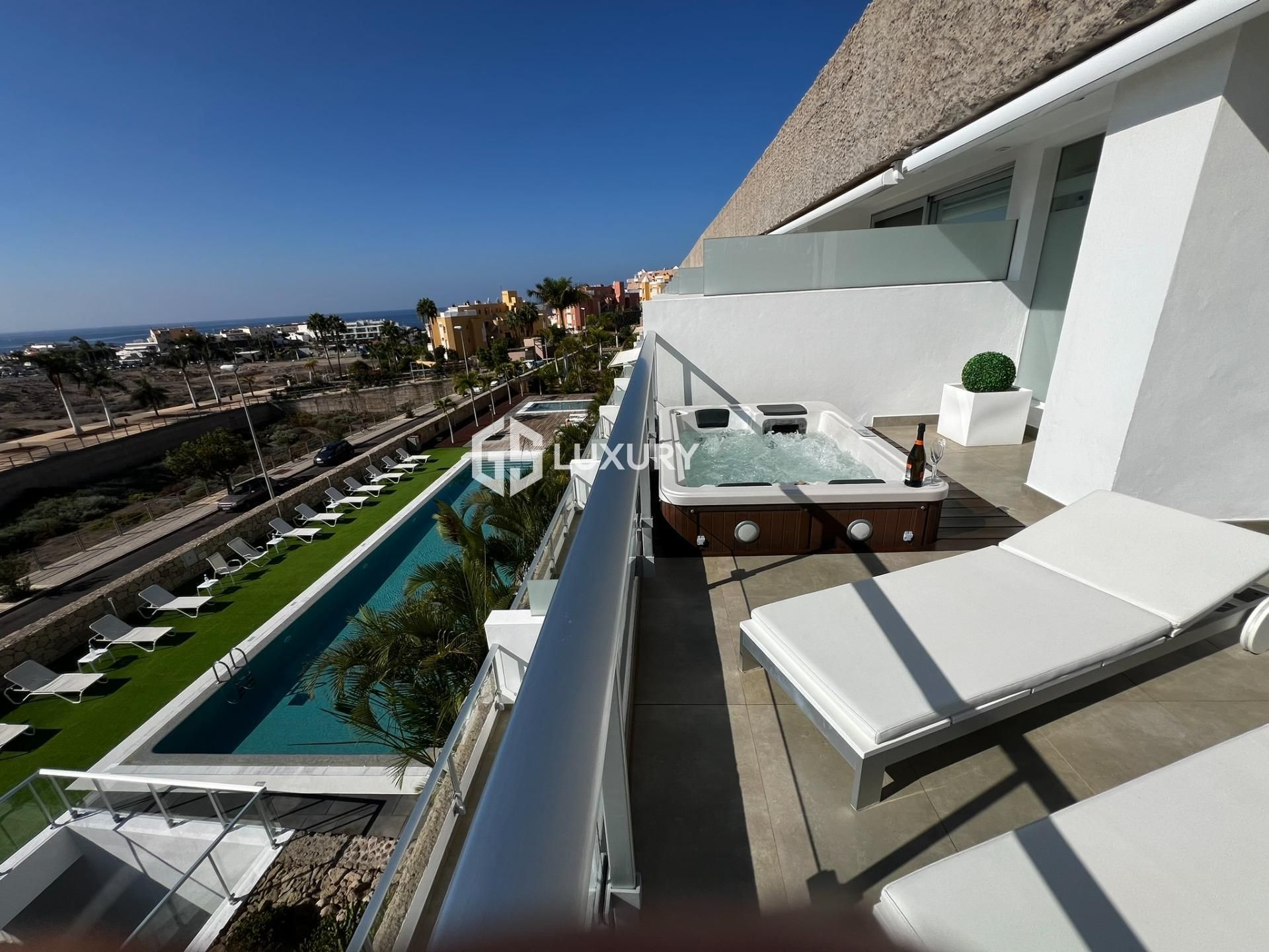 Terrace of Flat for sale in Adeje  with Air Conditioner, Private garden and Terrace