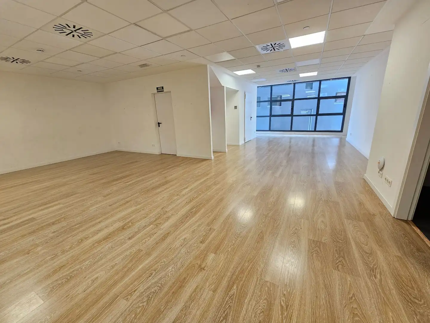 Flat for sale in Barcelona  with Air Conditioner, Heating and Terrace