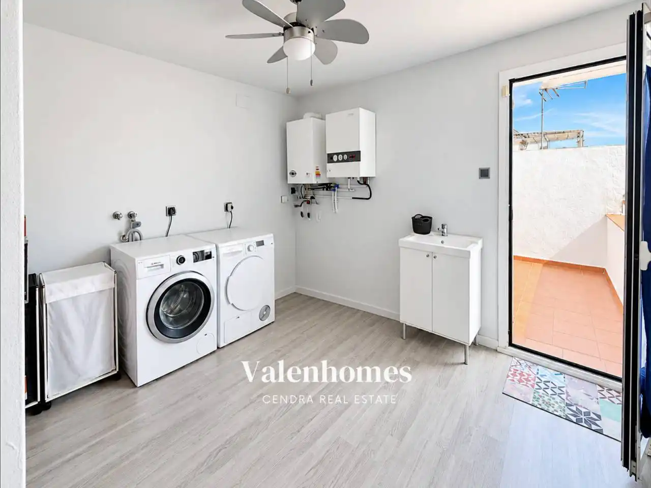 Vista exterior de Casa o chalet en venta en Terrassa con Aire acondicionado, Calefacción y Terraza