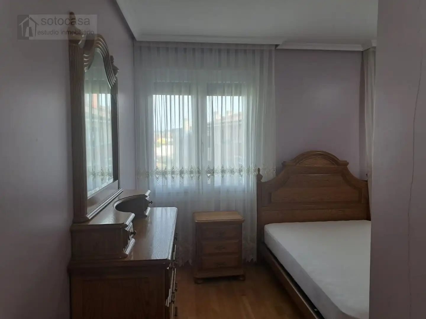 Bedroom of Attic for rent in Valladolid  with Heating, Terrace and Swimming Pool
