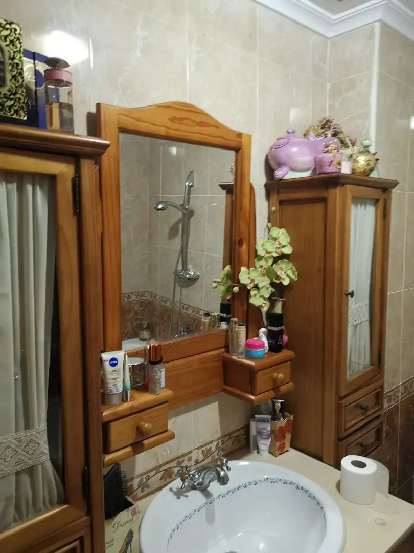 Baño de Piso en venta en Bigastro con Aire acondicionado, Trastero y Amueblado