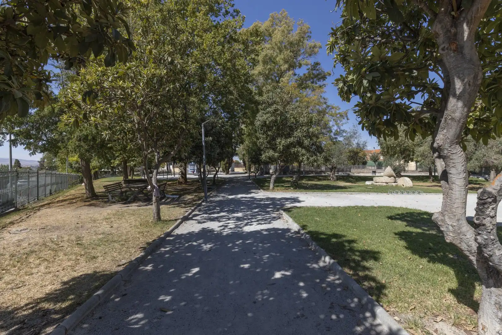 Vista exterior de Pis en venda en Gójar amb Aire condicionat, Balcó i Piscina comunitària