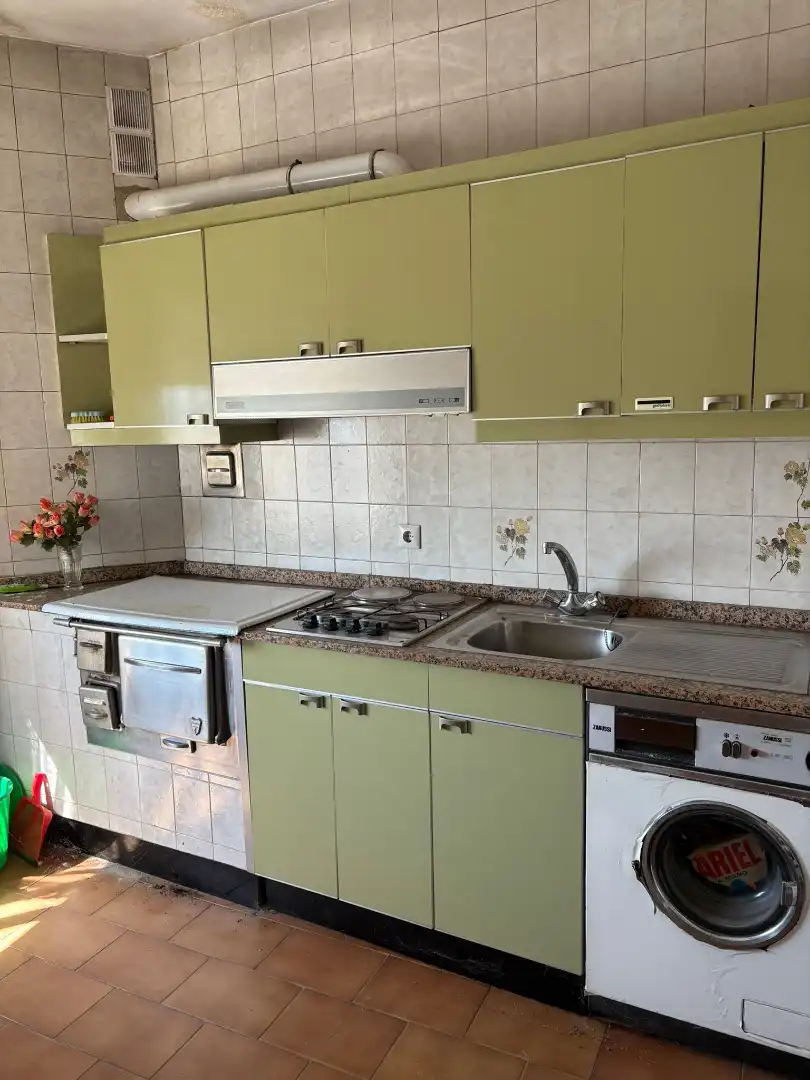 Cuina de Casa o xalet en venda en Villamediana de Iregua amb Moblat