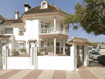 Adossat en venda a San Pedro de Alcántara