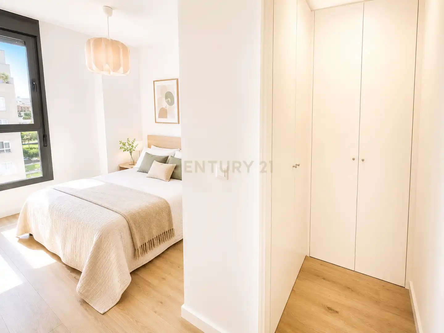 Dormitori de Apartament de lloguer en Valencia amb Aire condicionat, Jardí privat i Forn