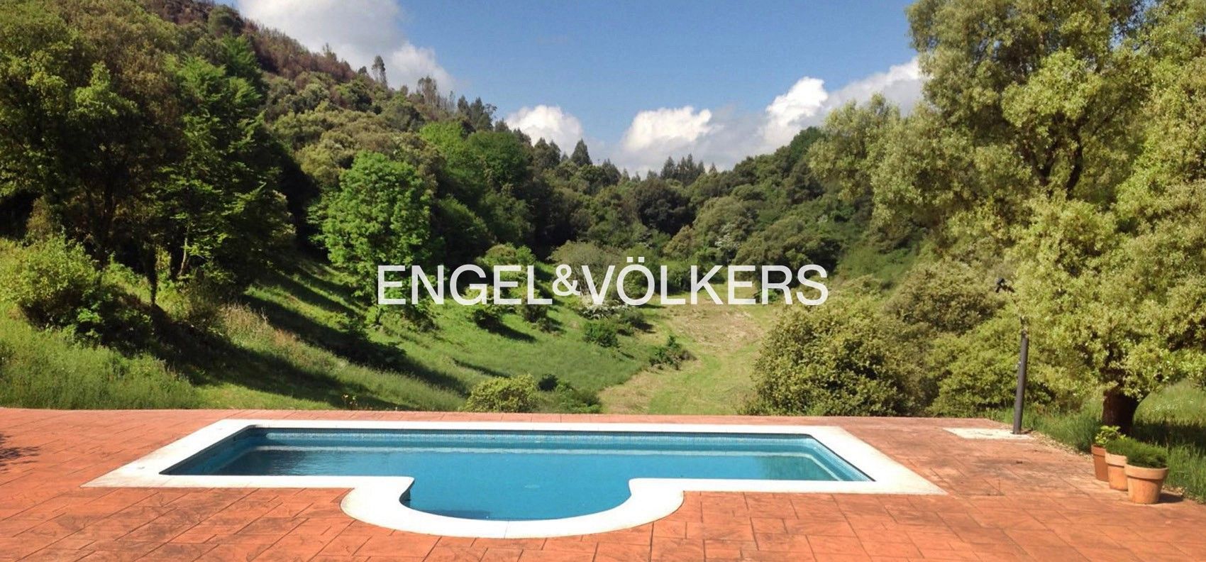 Vista exterior de Finca rústica en venda en Voto amb Aire condicionat, Calefacció i Jardí privat