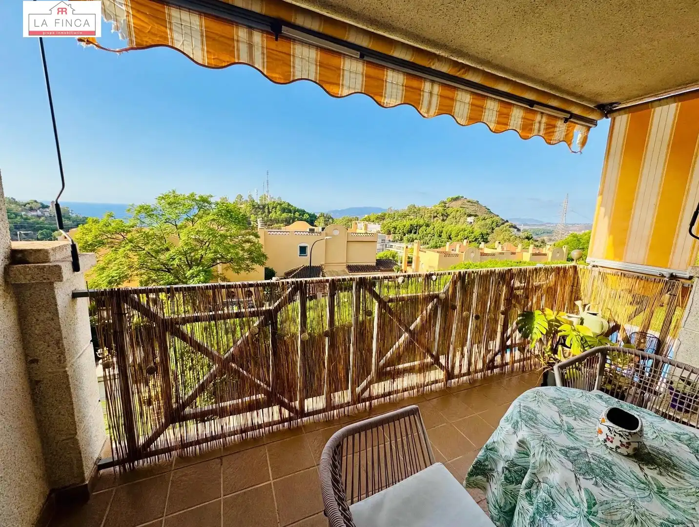 Balcony of Flat for sale in Este