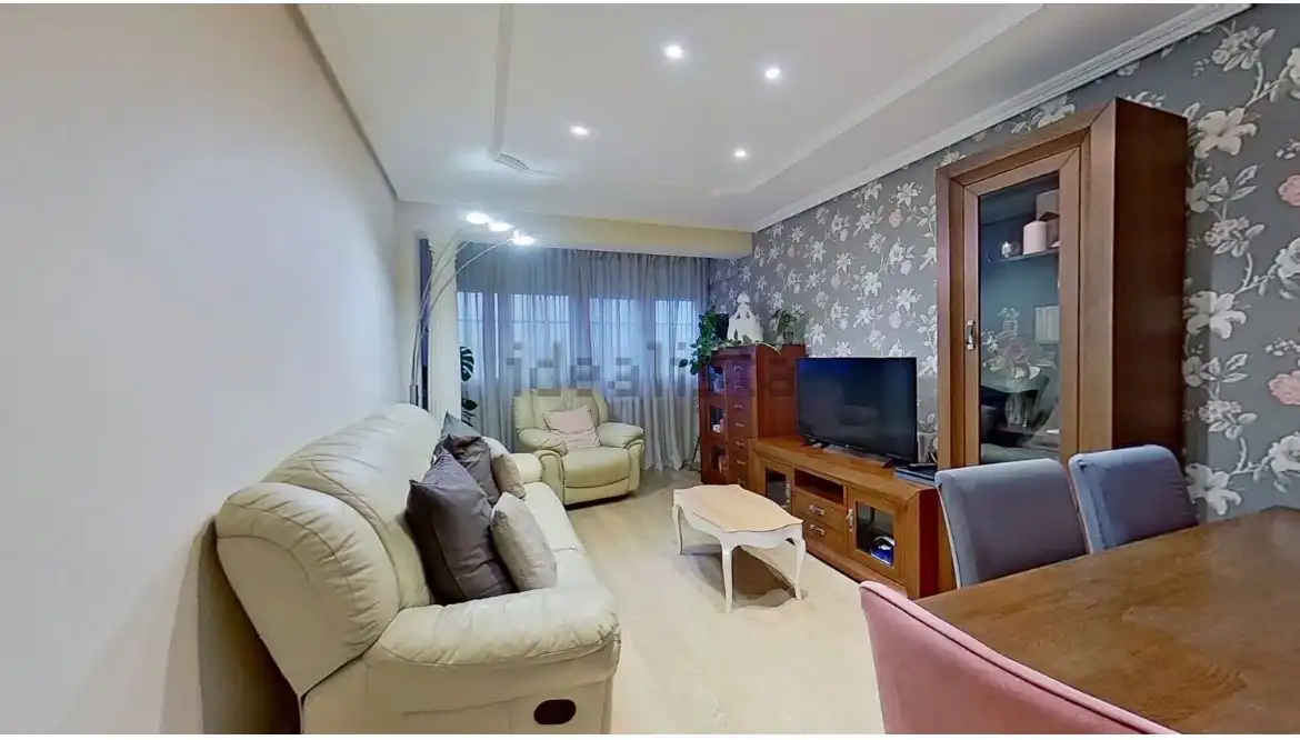 Sala de estar de Piso en venta en Valladolid con Calefacción, Amueblado y Horno