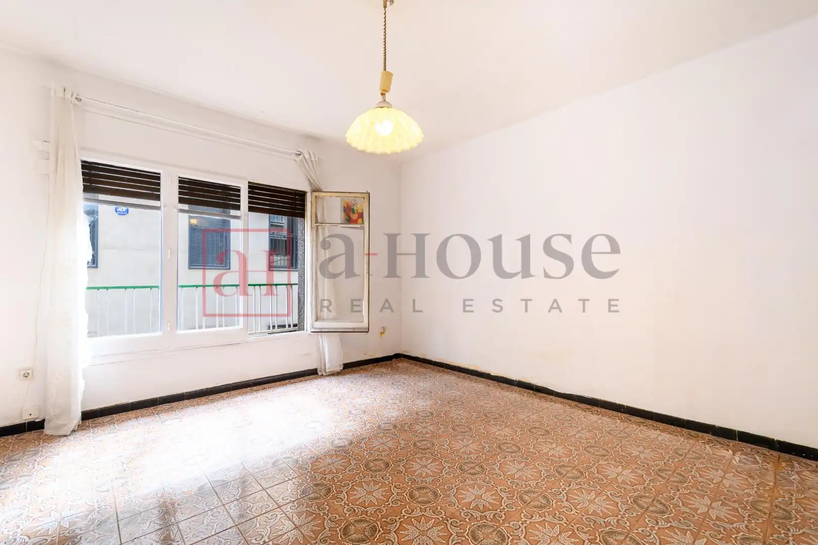 Flat with lift for sale in Carrer de Sors, imagen 2