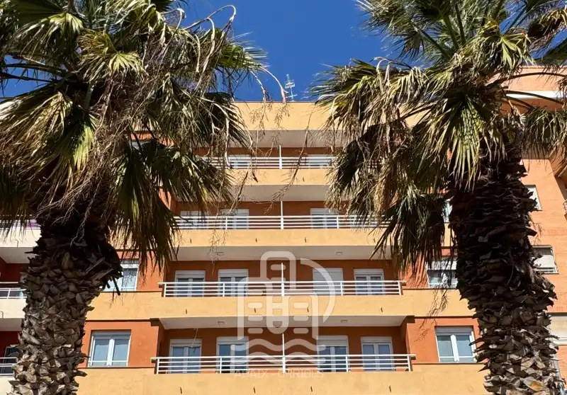 Außenansicht von Wohnung zur Miete in Almàssera mit Klimaanlage, Terrasse und Ofen