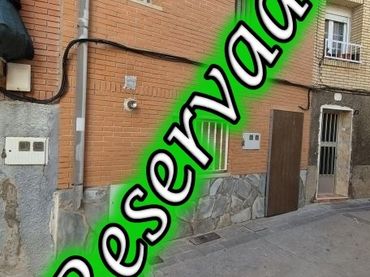 House with balcony for sale in Calle Pastores