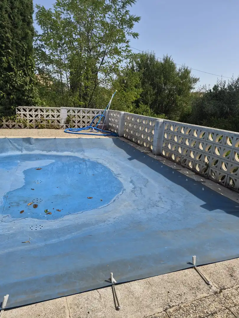 Piscina de Casa o chalet en venta en Albares con Calefacción, Jardín privado y Piscina