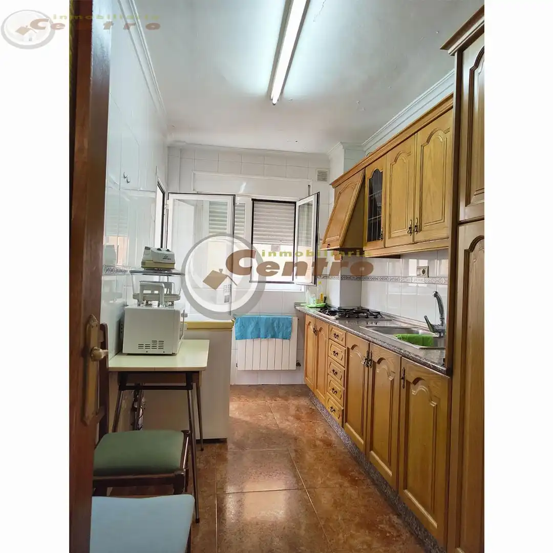 Flat for rent in antonio gotor, Parque Sur