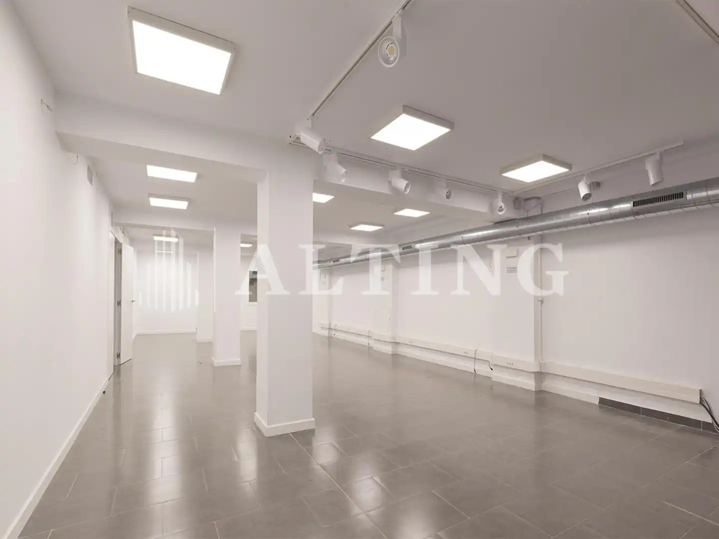Local comercial de lloguer a Carrer Calabria, imagen 15
