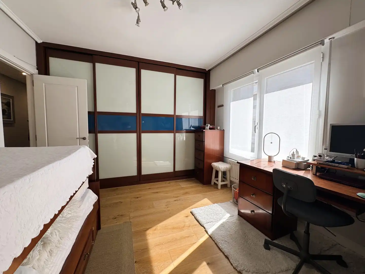 Habitación de Piso en venta en Getxo  con Calefacción, Terraza y Amueblado