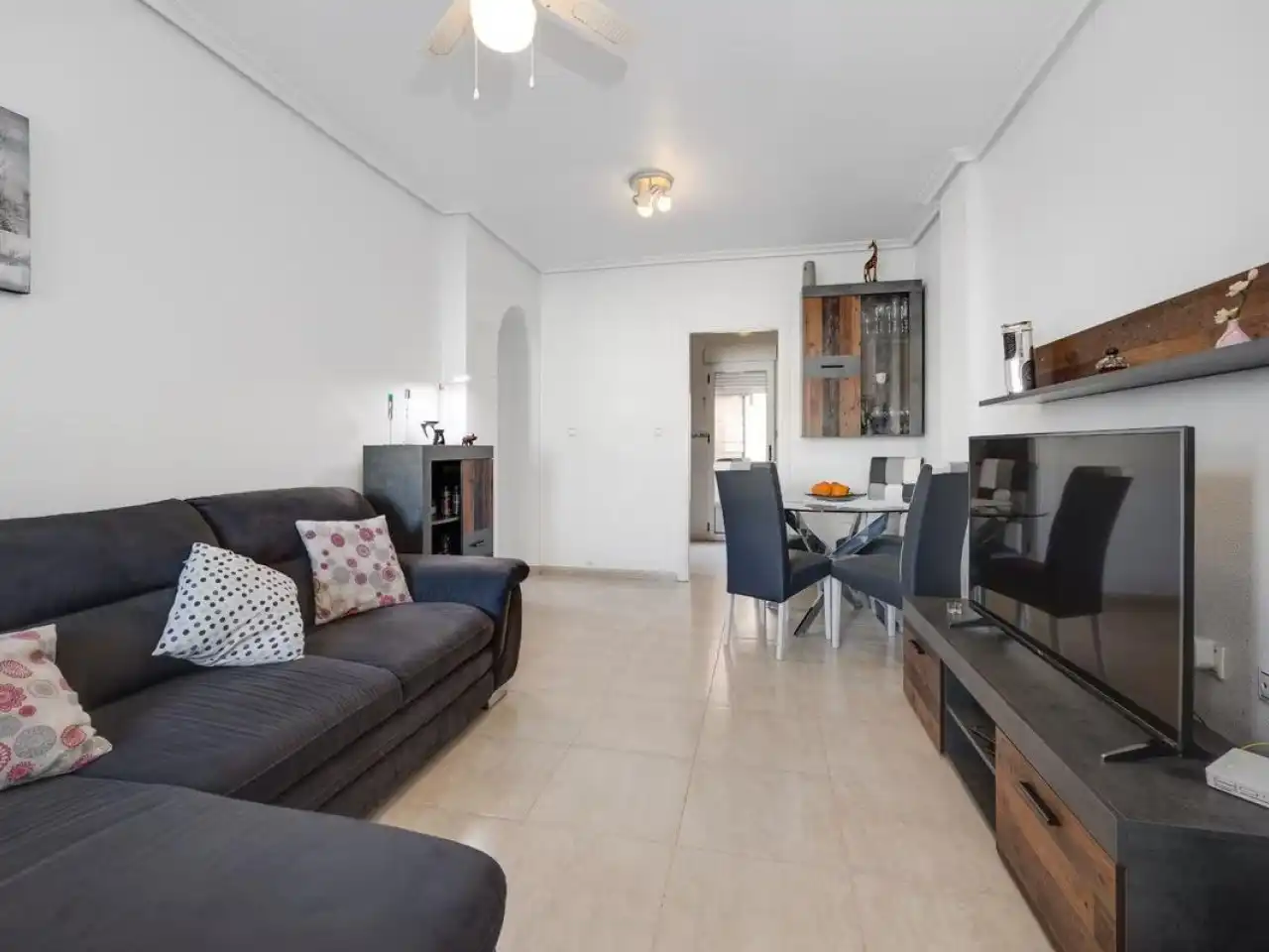 Sala d'estar de Casa o xalet en venda en Orihuela amb Aire condicionat, Calefacció i Jardí privat