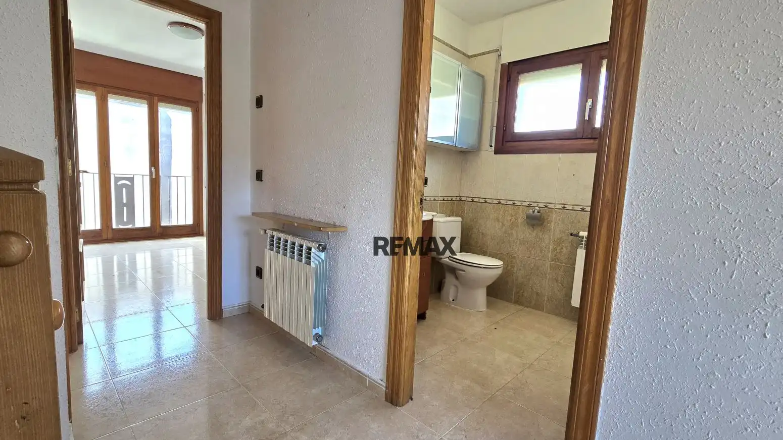 Detached house with garden for sale in Calle CL ISAAC ALBENIZ, imagen 4