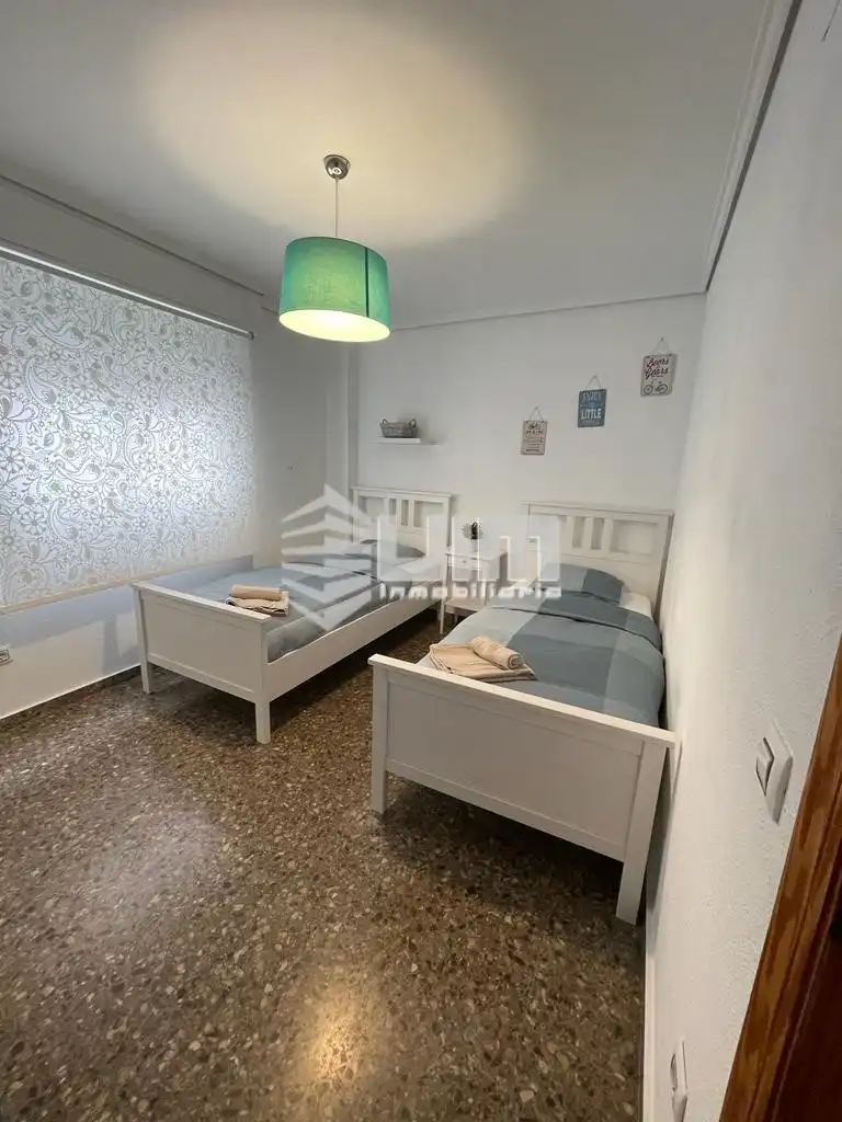 Piso con ascensor en venta en CALLE CANOVAS DEL CASTILLO, imagen 5