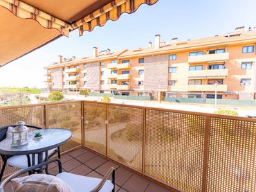 Àtic amb piscina en venda a Calle Río Tajo