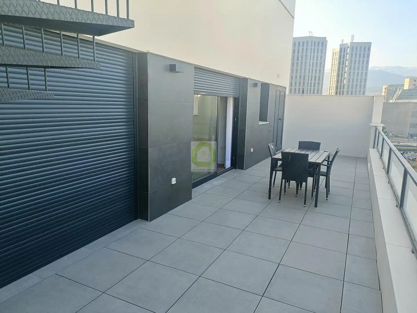 Terrasse von Dachboden zur Miete in Armilla mit Klimaanlage, Terrasse und Abstellraum