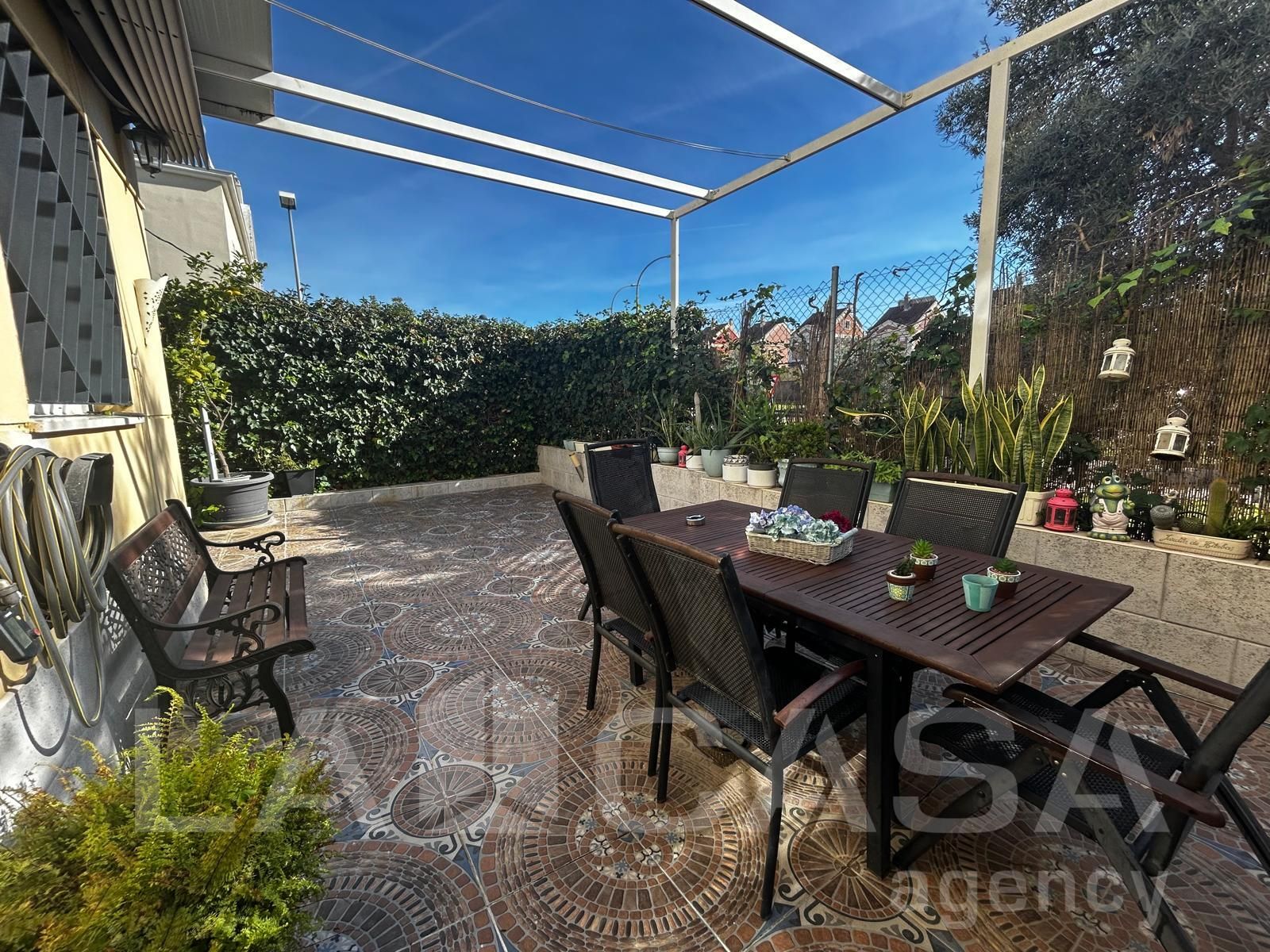 Terrassa de Casa adosada en venda en Montequinto amb Aire condicionat, Calefacció i Terrassa