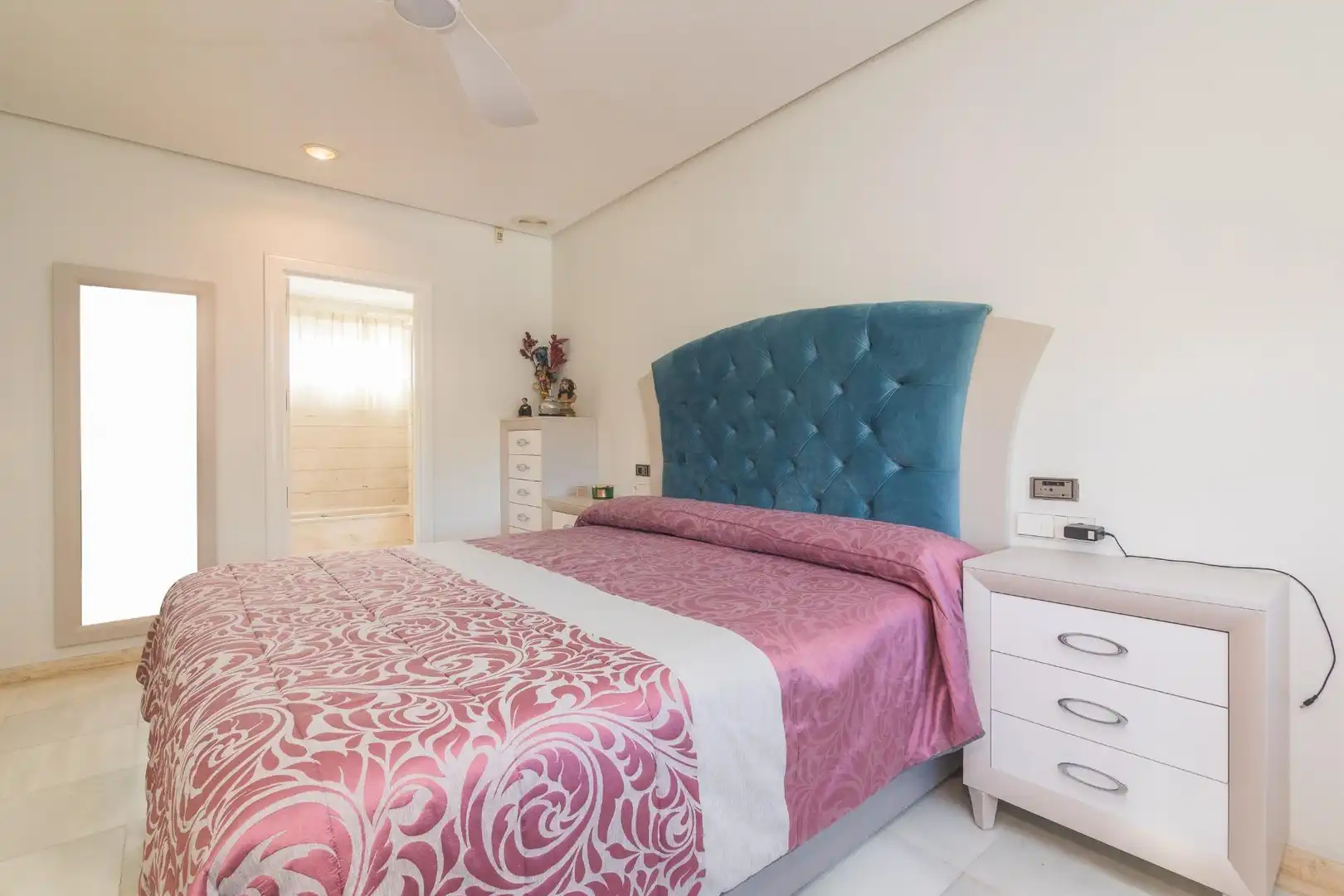 Habitación de Casa o chalet en venta en Elche / Elx con Aire acondicionado, Jardín privado y Terraza