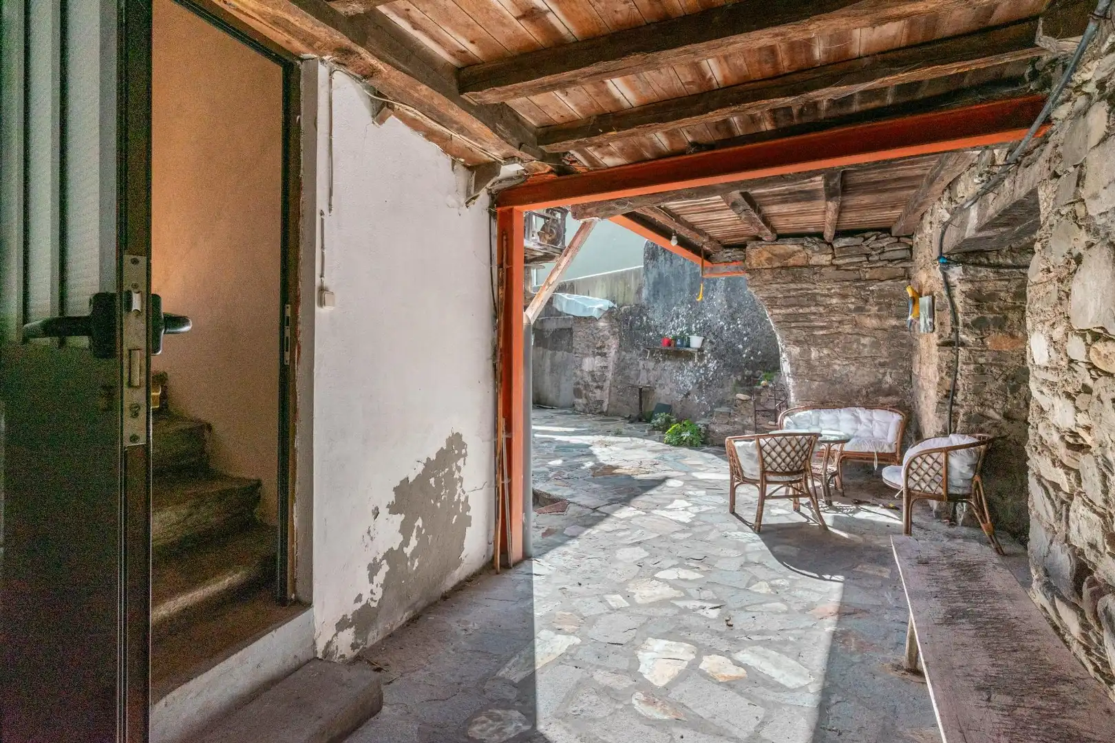 Terrassa de Casa o xalet en venda en Cangas del Narcea amb Calefacció, Jardí privat i Terrassa