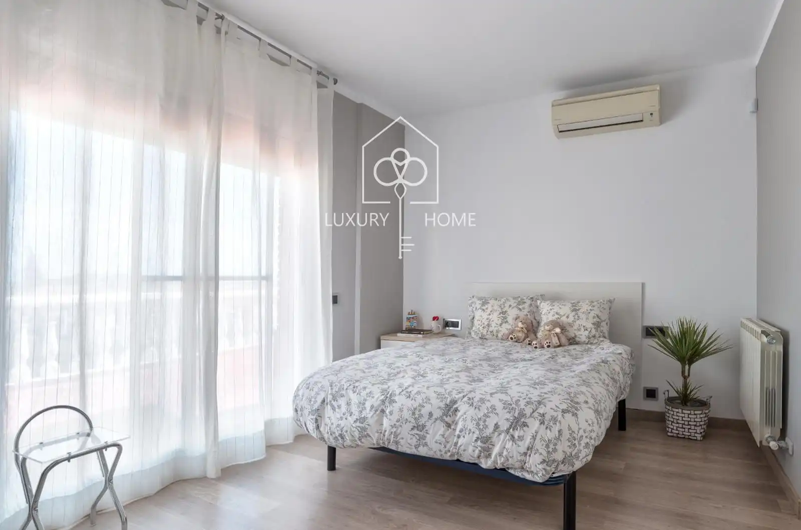 Dormitori de Casa o xalet en venda en Viladecans amb Aire condicionat, Calefacció i Parquet