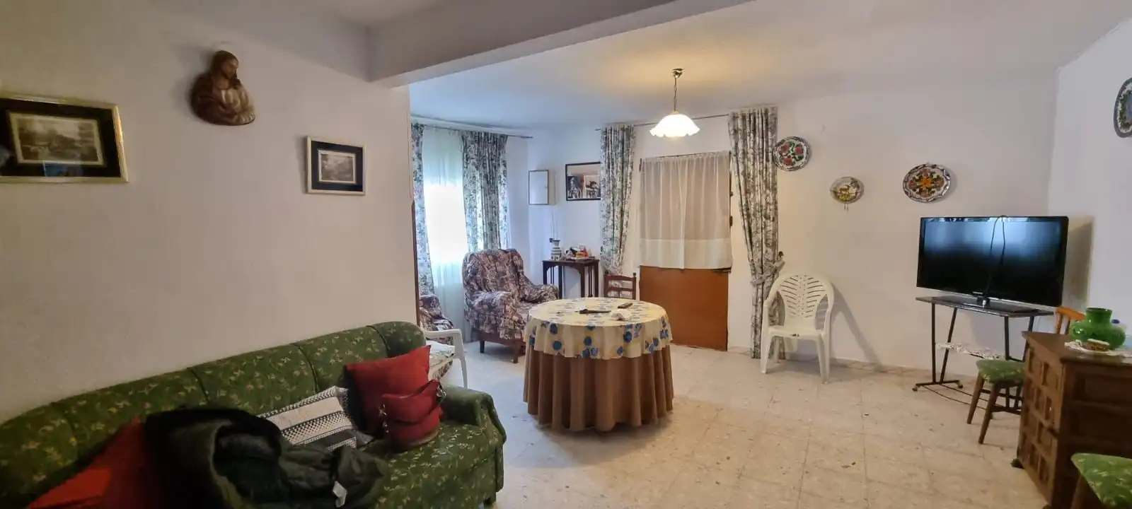 Living room of Country homes for sale in Carriches