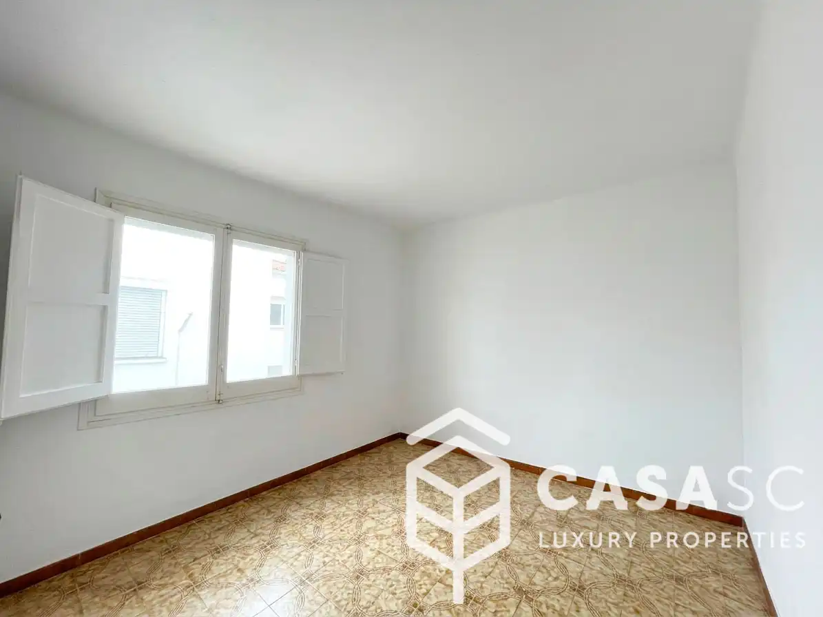 Piso en venta en Cerdanyola del Vallès con Calefacción y Balcón