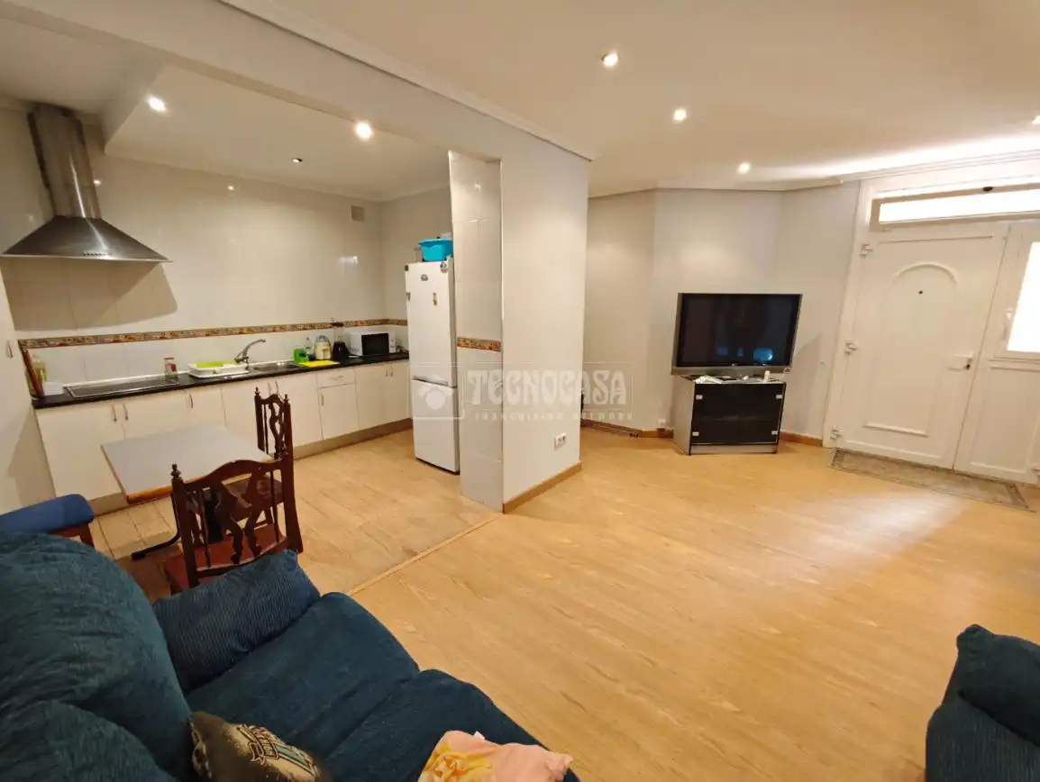 Flat for sale in Cuatro Caminos, Santander