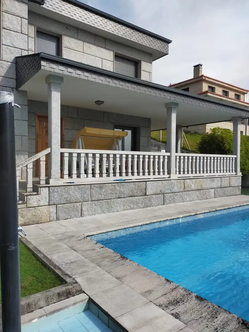 Piscina de Casa o chalet en venta en Coles con Calefacción, Jardín privado y Terraza