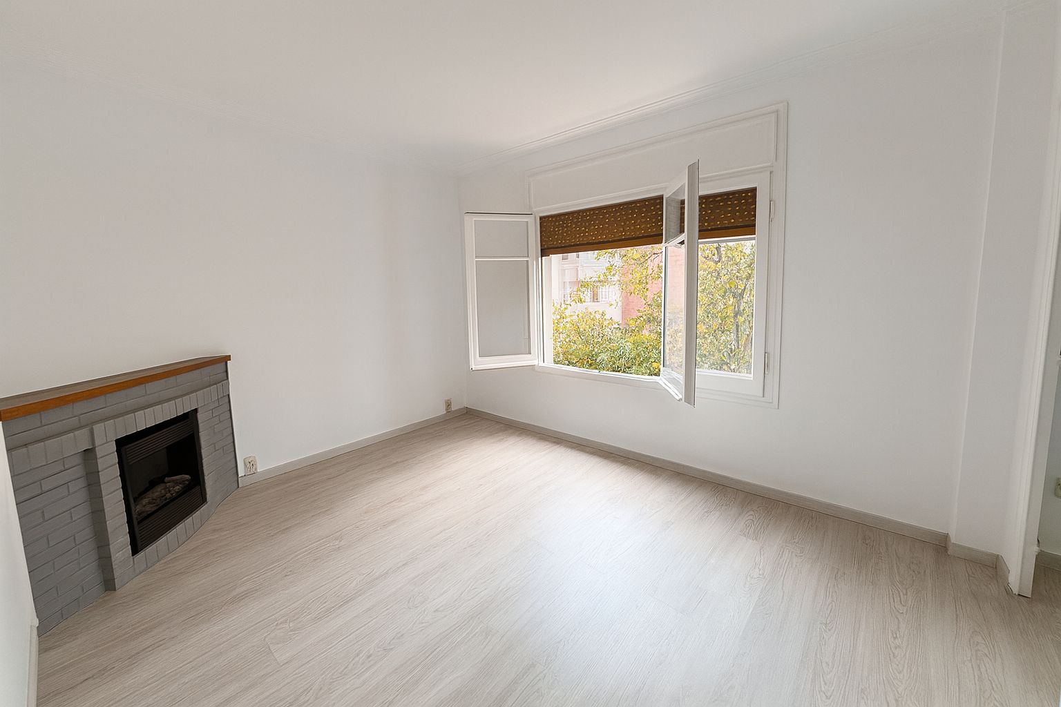 Living room of Flat to rent in  Barcelona Capital  with Air Conditioner, Heating and Furnished