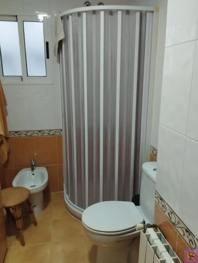 Bany de Pis en venda en Albal amb Aire condicionat, Calefacció i Forn