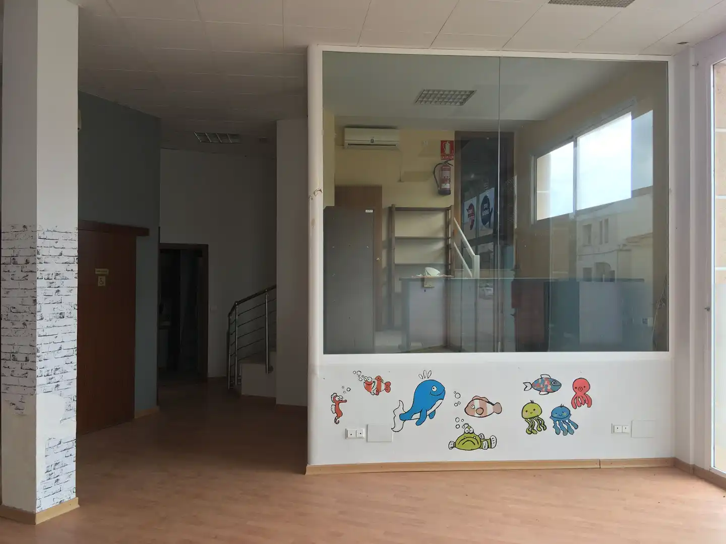 Business premises for sale in Carrer de la Torre de Taialà 40, imagen 13