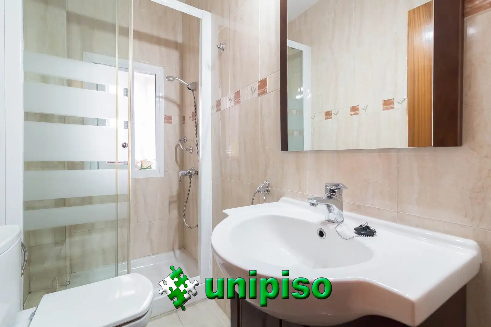 Bathroom of Flat for sale in Leganés  with Air Conditioner, Heating and Terrace