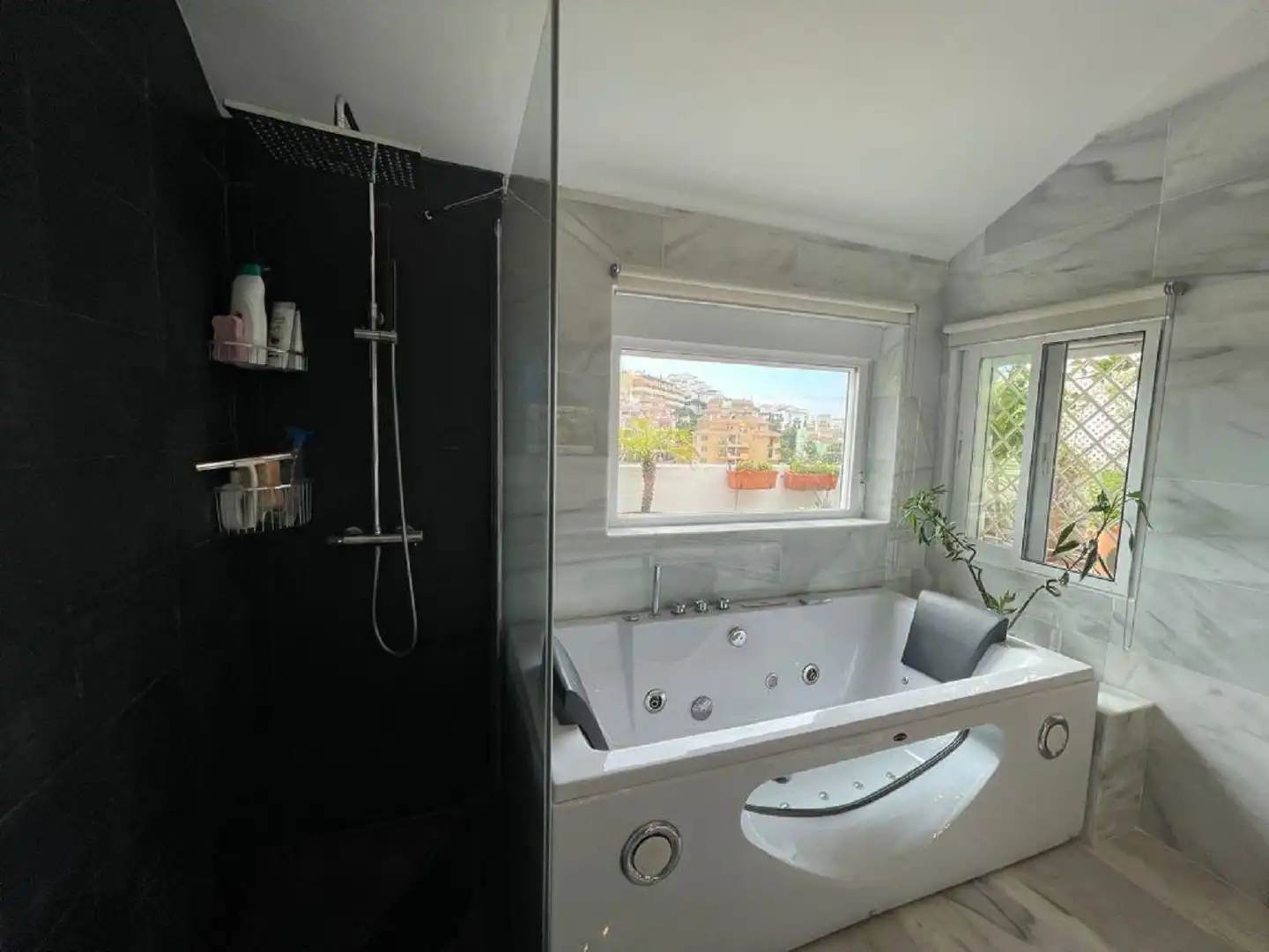 Apartment with pool for sale in Riviera del Sol, imagen 13