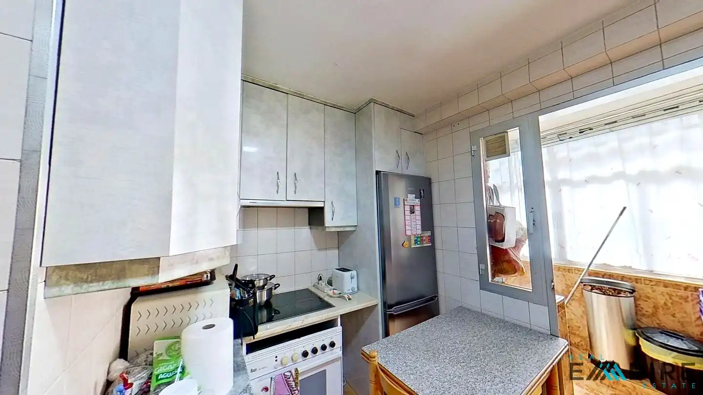 Kitchen of Flat for sale in Móstoles  with Heating, Terrace and Internet