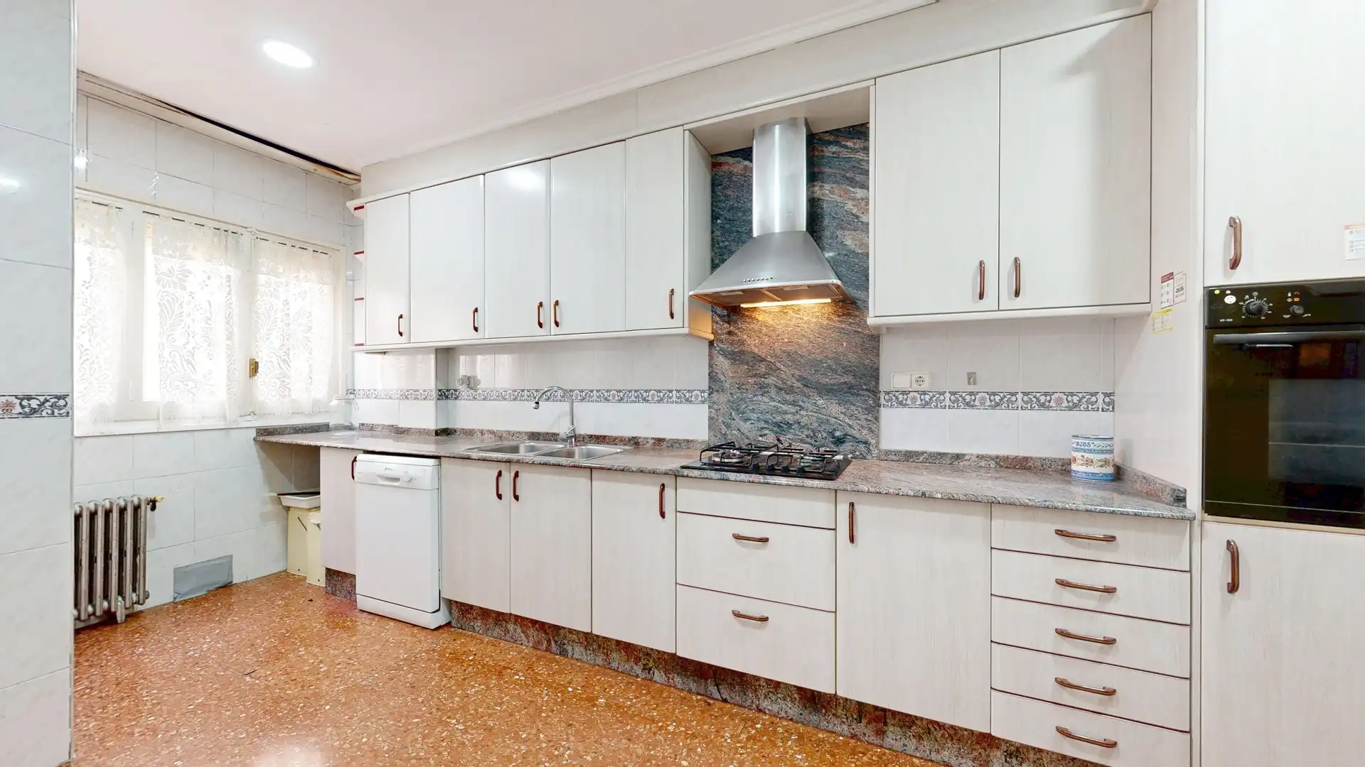 Flat with lift for sale in Extramurs, imagen 54