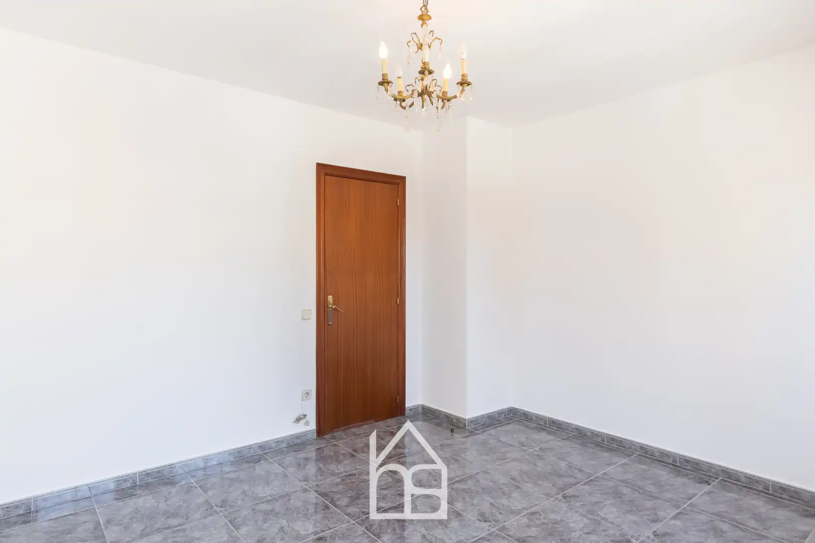 Dormitori de Casa adosada en venda en Cornellà de Llobregat amb Aire condicionat, Calefacció i Terrassa
