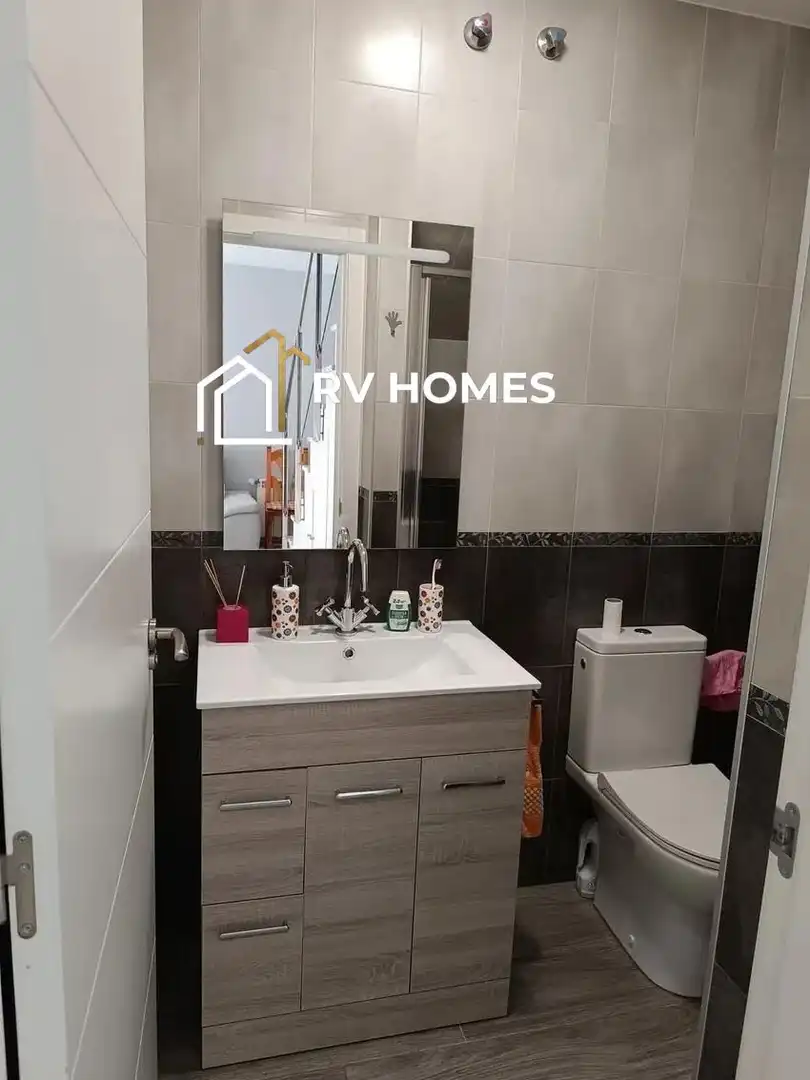 Badezimmer von Einfamilien-Reihenhaus zur Miete in Cáceres mit Heizung, Terrasse und Möbliert