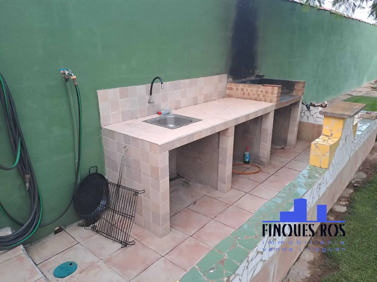 Cuina de Casa o xalet en venda en Vinaròs amb Aire condicionat, Jardí privat i Terrassa