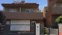 Vista exterior de Casa adosada en venda en  Murcia Capital amb Aire condicionat, Jardí privat i Terrassa