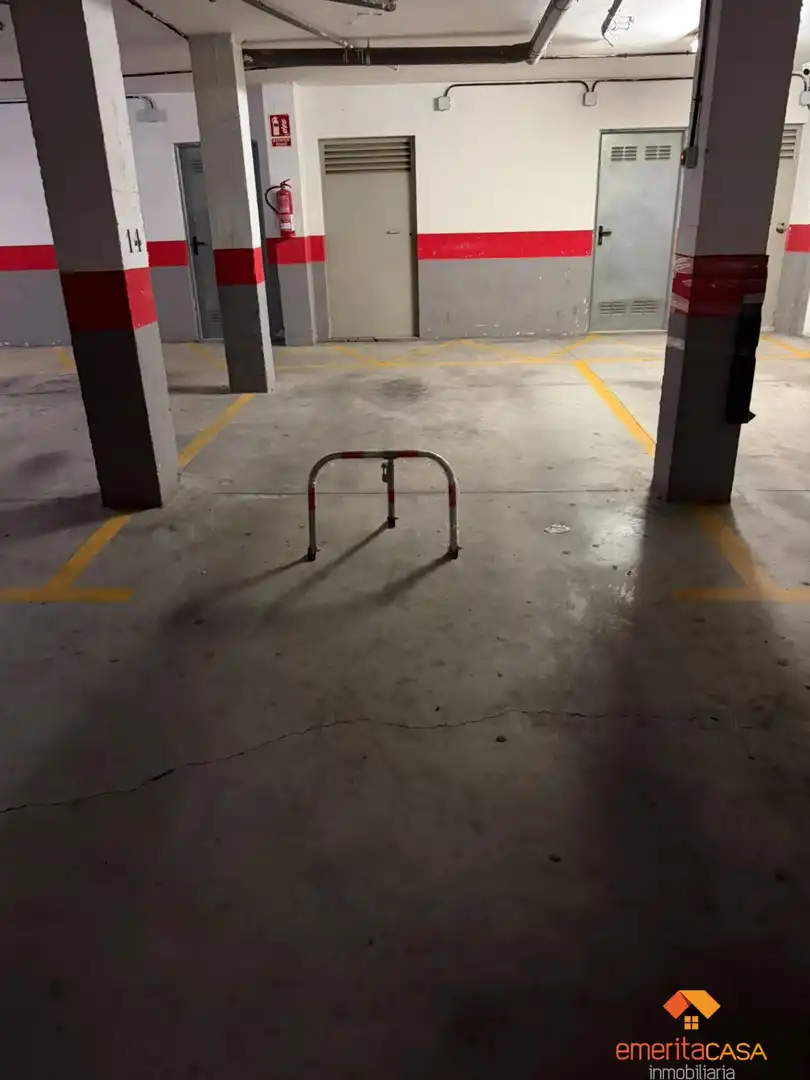 Parking de Ático en venta en Mérida con Terraza